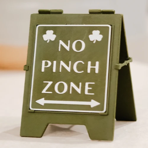Small No Pinch Zone Sign