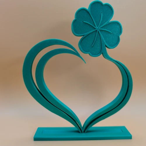 Desk Display Heart and Shamrock